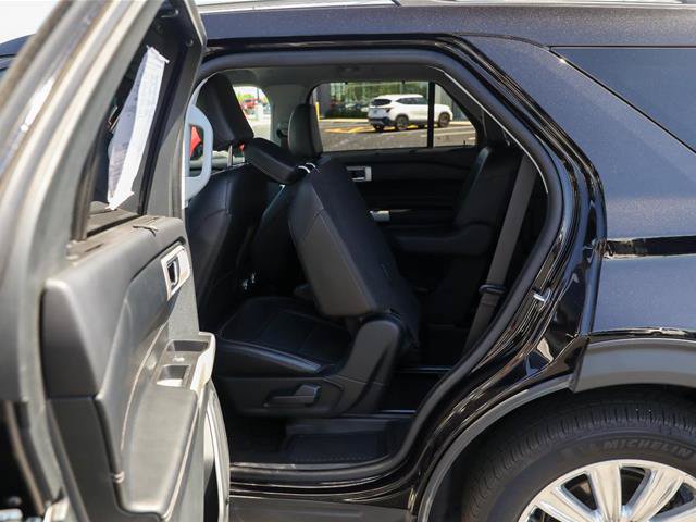 Certified 2021 Ford Explorer Limited w/ Hybrid Equipment Group 310A AWD/4WD image 36