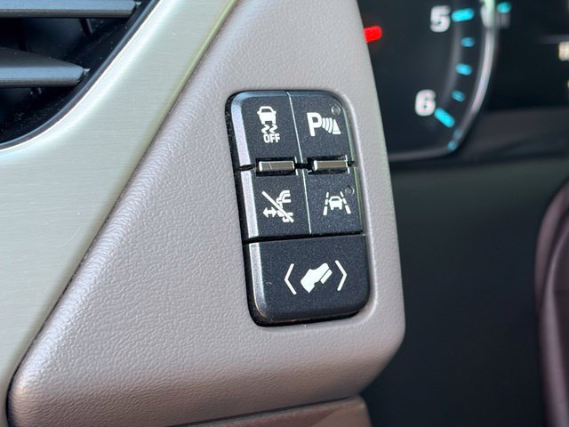 Used 2020 GMC Yukon XL Denali w/ Denali Premium Package AWD/4WD image 28