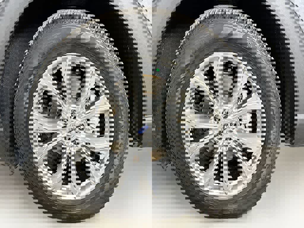 Certified 2021 Ford Explorer Limited w/ Equipment Group 301A image 7