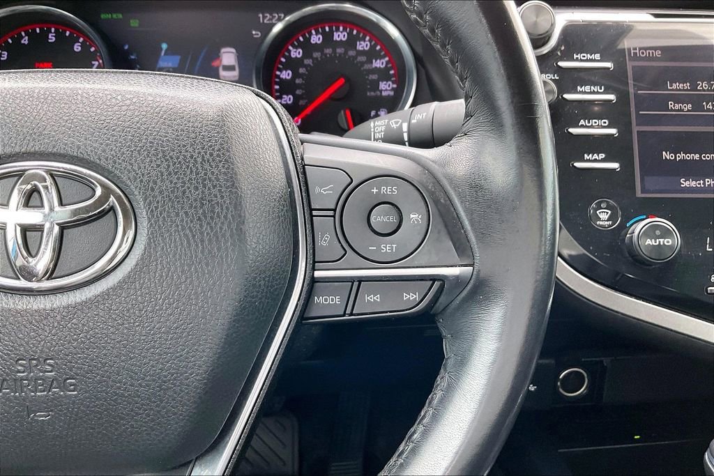 Used 2020 Toyota Camry XSE image 11