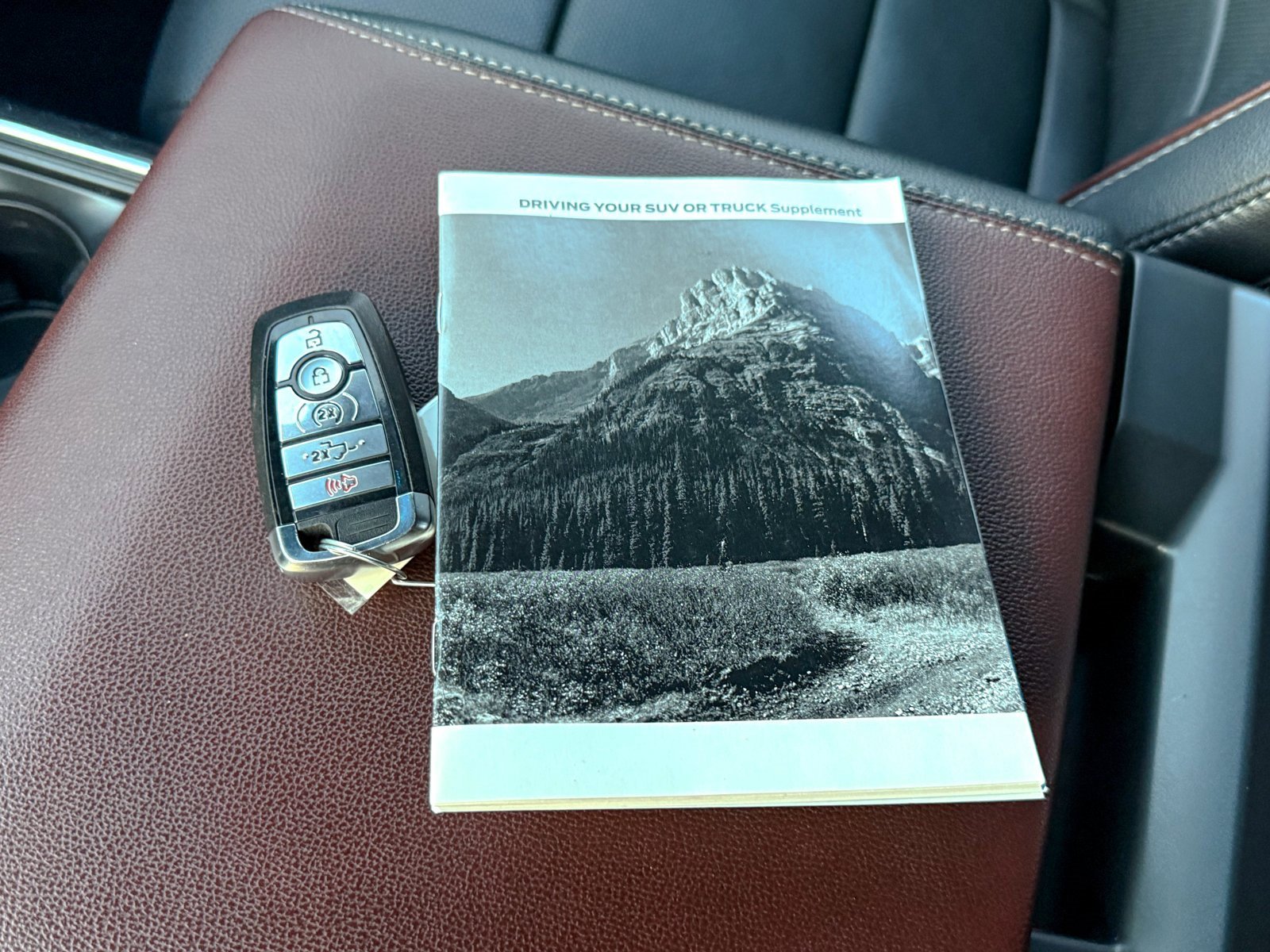 Certified 2023 Ford F150 Lariat w/ Equipment Group 502A High image 39