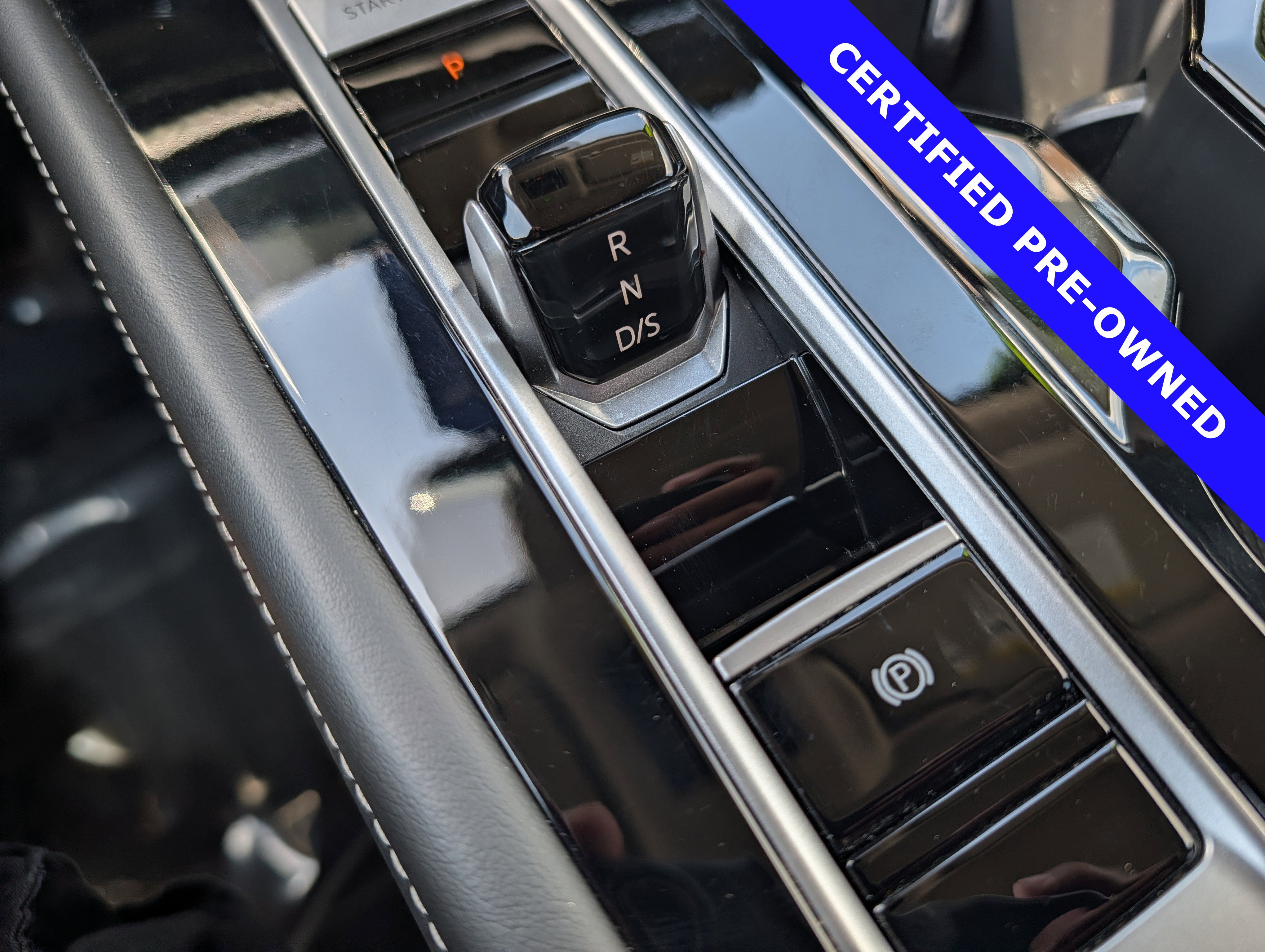 Used 2024 Volkswagen Atlas SE FWD image 33