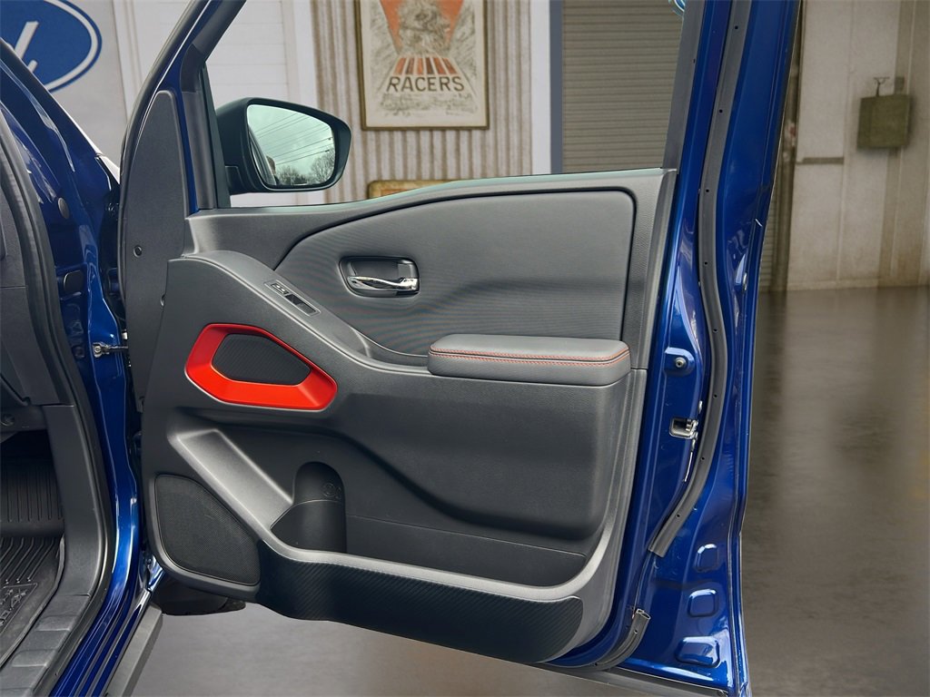 Used 2022 Nissan Frontier PRO-4X w/ Off-Road Protection Package image 11