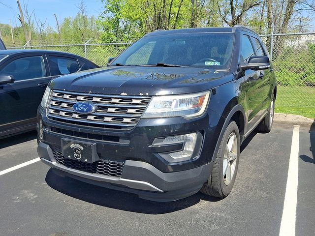 Certified 2017 Ford Explorer XLT AWD/4WD image 3