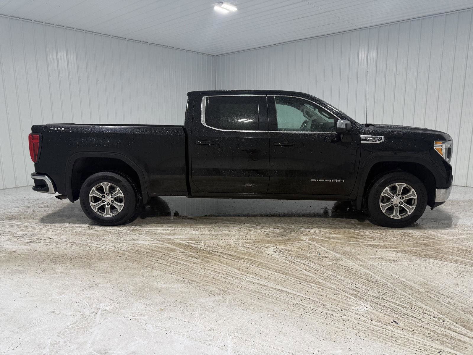 Used 2020 GMC Sierra 1500 SLE w/ SLE Value Package image 6