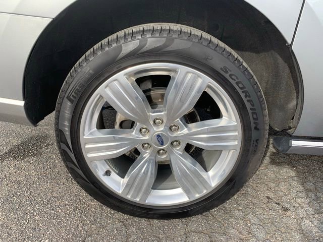 Certified 2024 Ford Expedition Max Platinum image 33