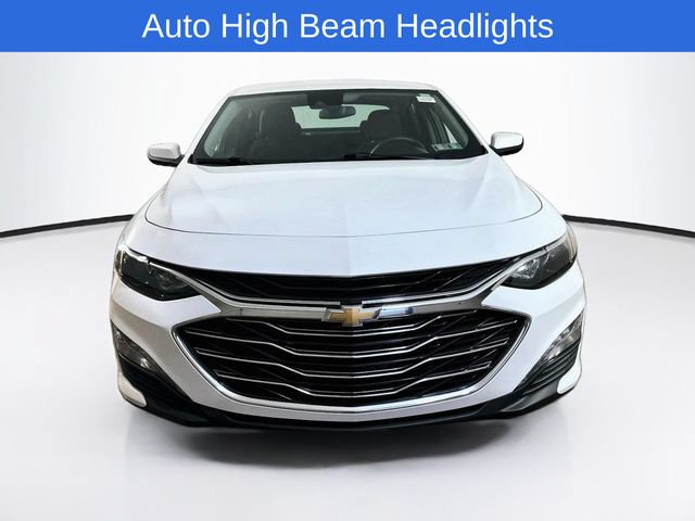 Used 2024 Chevrolet Malibu LT FWD image 2