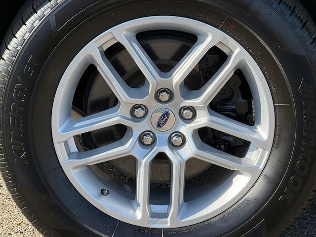Certified 2025 Ford Explorer Active AWD/4WD image 16