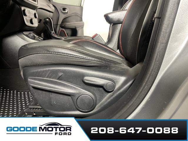 Used 2020 Jeep Compass Trailhawk image 11