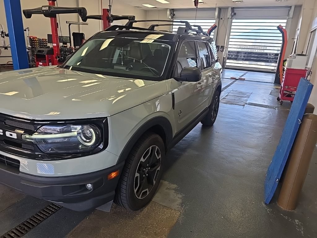 Certified 2023 Ford Bronco Sport Outer Banks w/ Tech Package AWD/4WD image 2