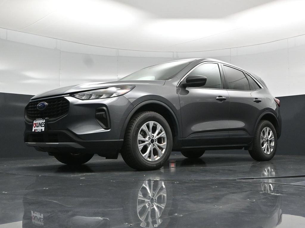 Certified 2024 Ford Escape Active AWD/4WD image 44