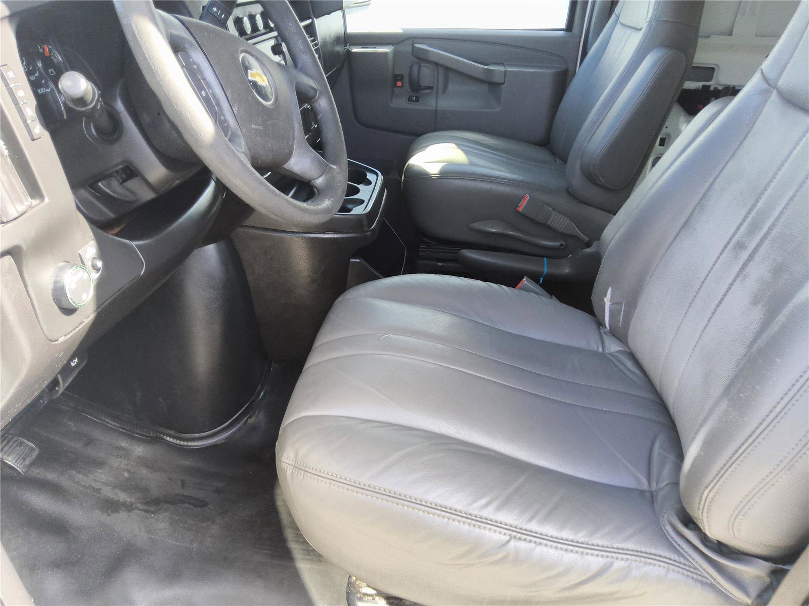 Used 2020 Chevrolet Express 2500 Extended w/ Driver Convenience Package RWD image 12