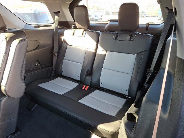 Certified 2022 Ford Explorer XLT w/ Equipment Group 202A image 11