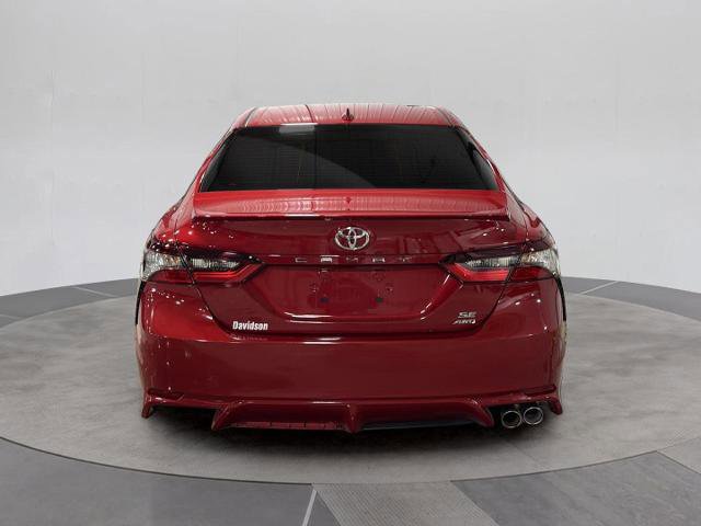 Used 2024 Toyota Camry SE image 4