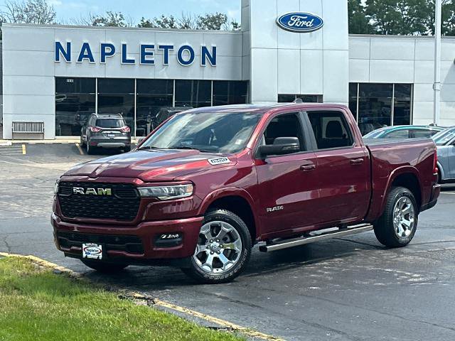 Used 2025 RAM 1500 Big Horn AWD/4WD image 2