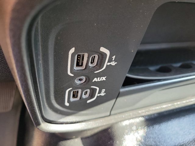 Used 2022 RAM 3500 Tradesman w/ Bed Utility Group AWD/4WD image 28