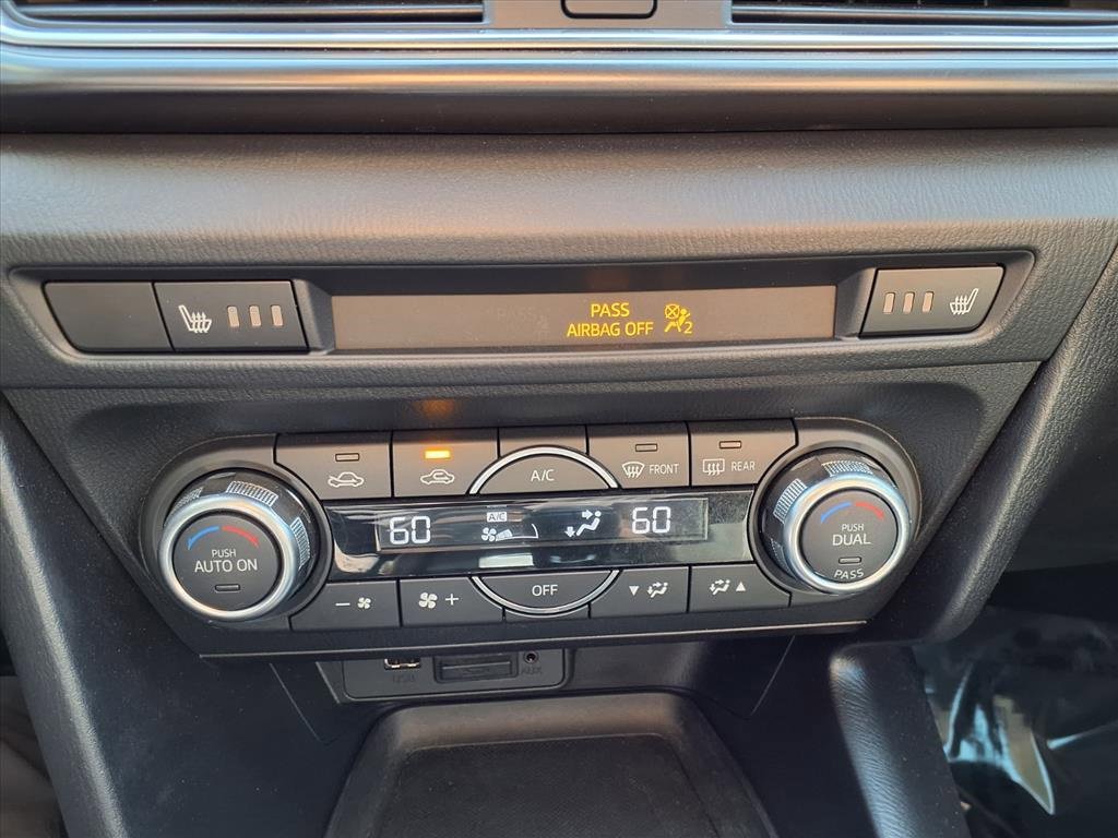 Used 2018 MAZDA MAZDA3 Grand Touring image 22