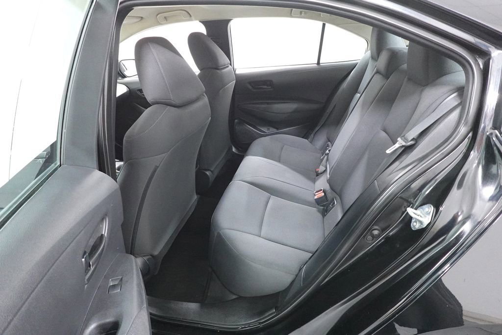 Used 2022 Toyota Corolla LE image 21