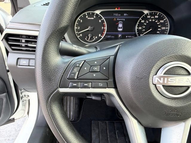 Used 2025 Nissan Altima 2.5 SV AWD/4WD image 14