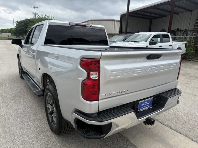 Used 2022 Chevrolet Silverado 1500 LT image 2
