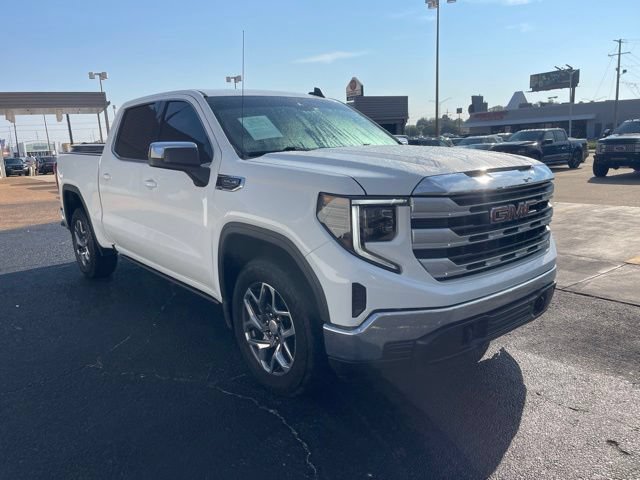 Used 2023 GMC Sierra 1500 SLE w/ X31 Off-Road Package AWD/4WD image 11