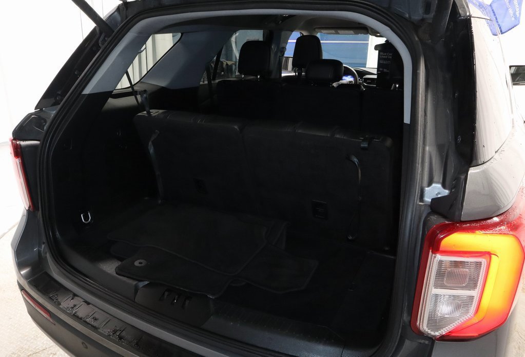 Certified 2023 Ford Explorer XLT w/ Equipment Group 202A image 19