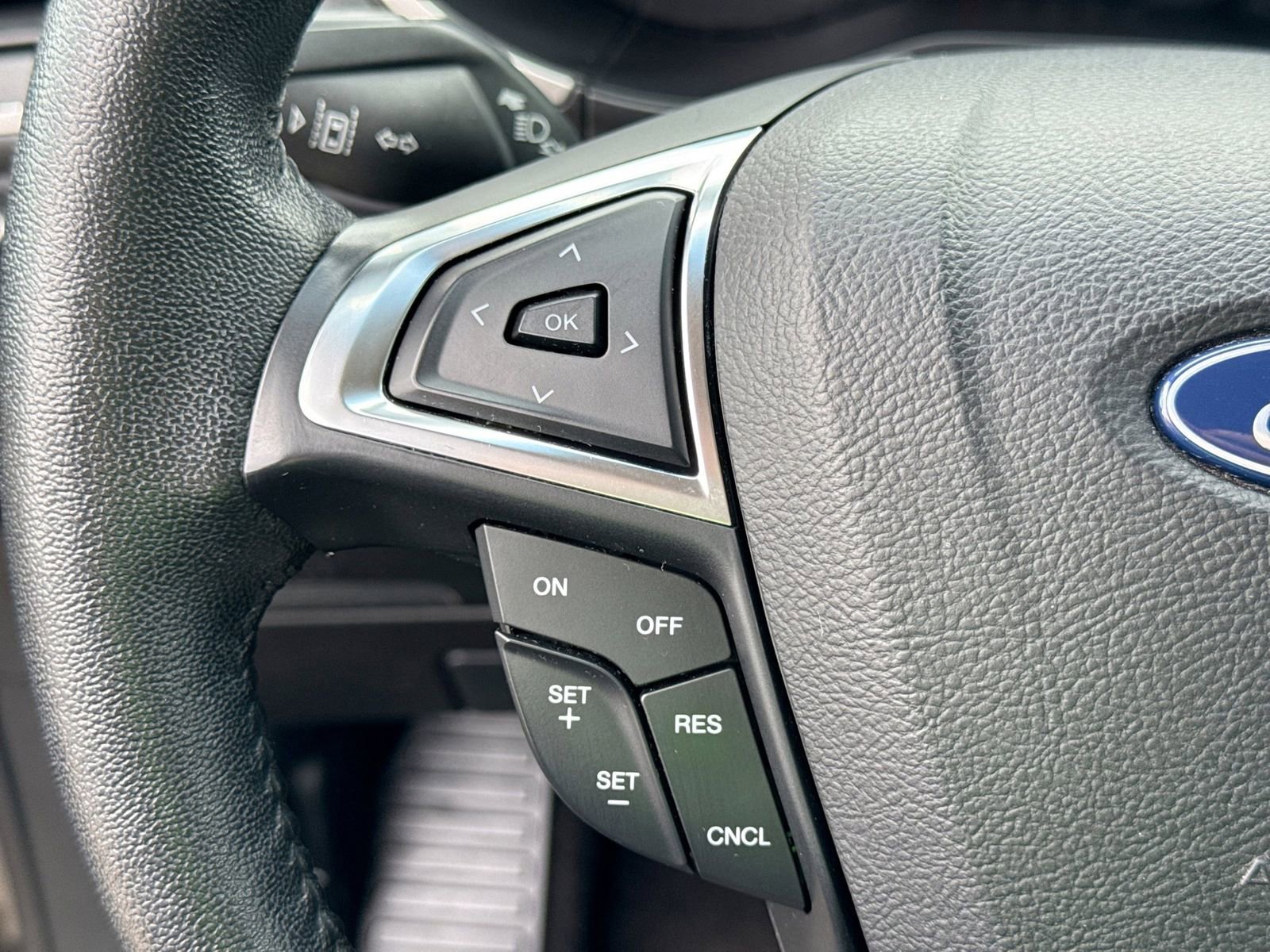 Certified 2020 Ford Edge SEL FWD image 22