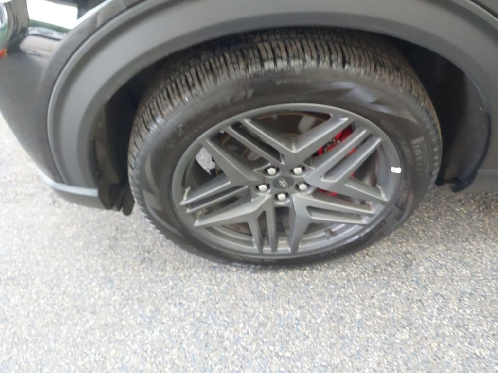 Certified 2025 Ford Explorer ST AWD/4WD image 8