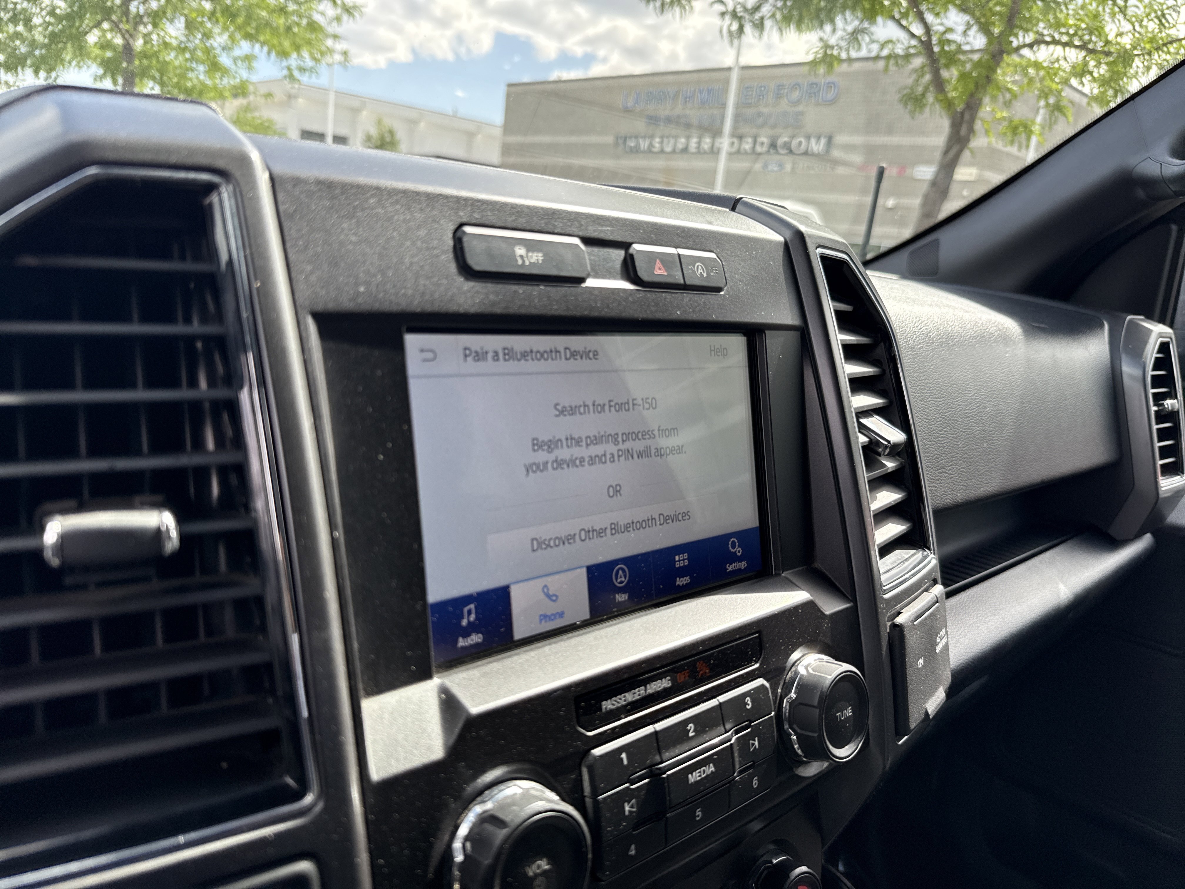 Certified 2019 Ford F150 XLT w/ Equipment Group 302A Luxury AWD/4WD image 25
