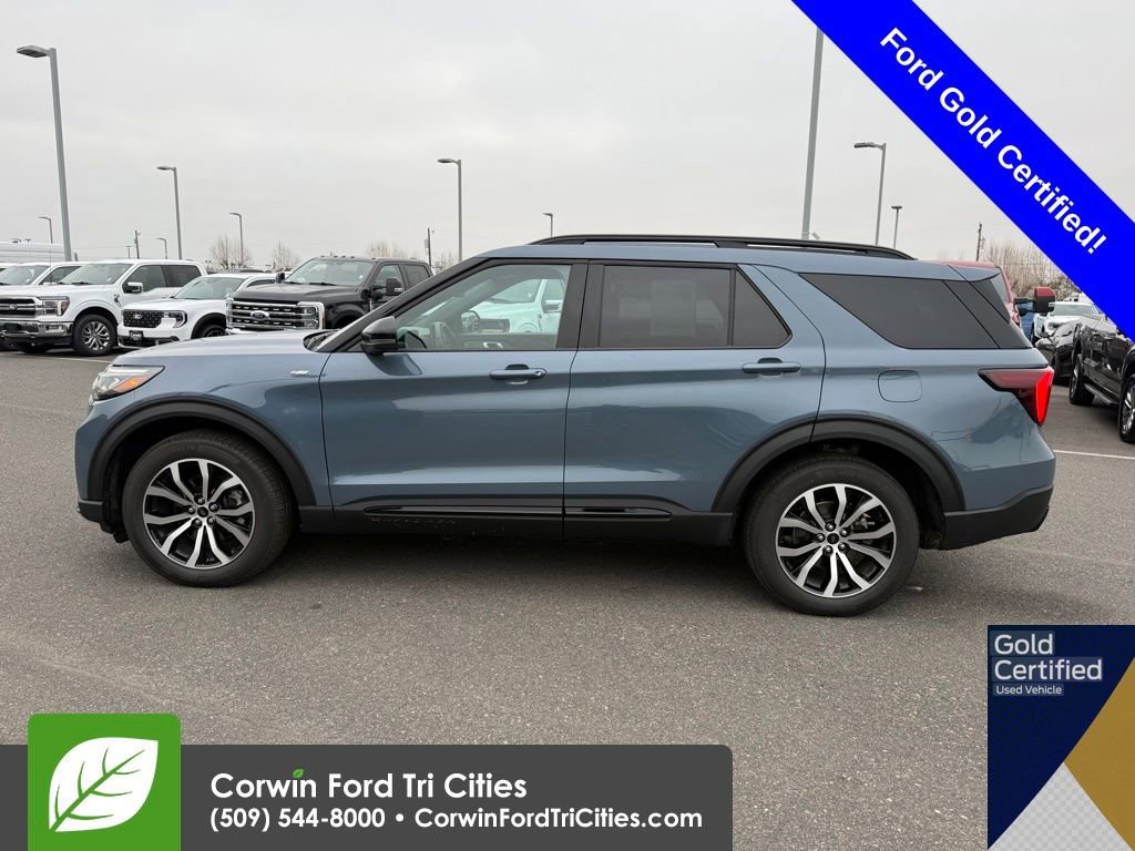 Certified 2025 Ford Explorer ST-Line image 2