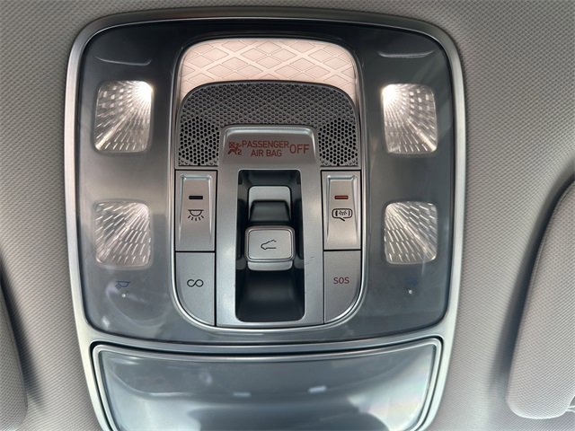 Used 2022 Genesis GV70 2.5T w/ Select Package image 28