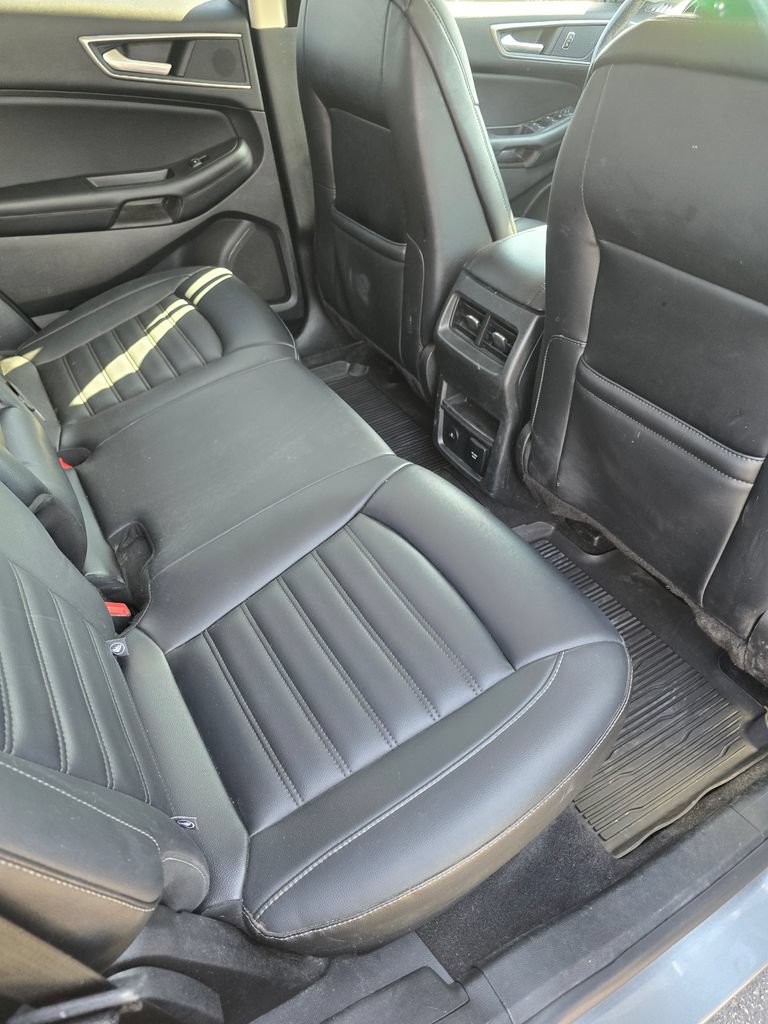 Certified 2024 Ford Edge SEL w/ Convenience Package AWD/4WD image 17