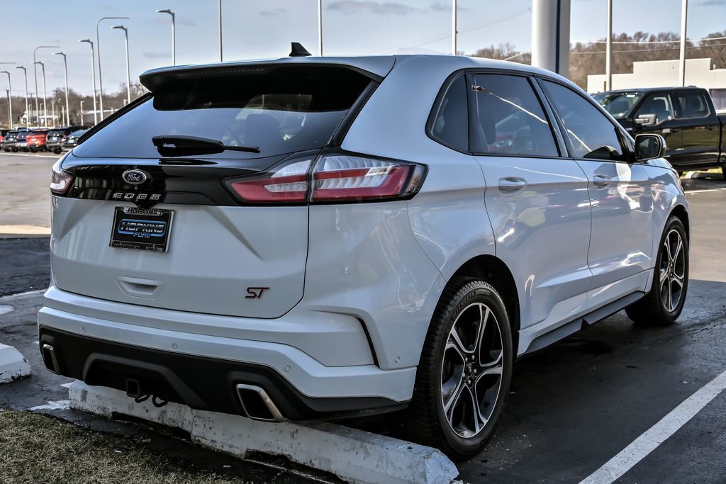 Certified 2022 Ford Edge ST w/ Equipment Group 401A AWD/4WD image 8