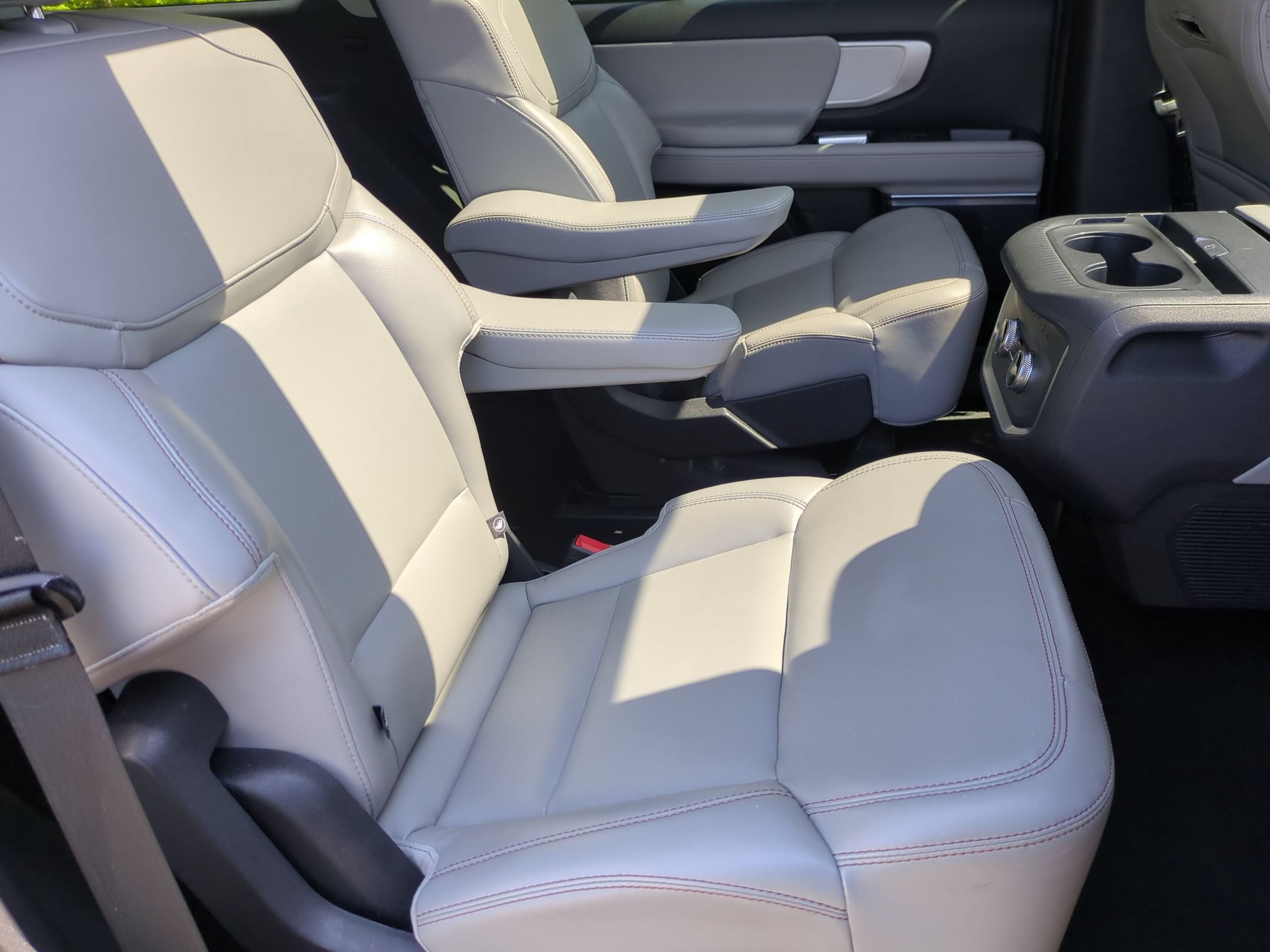Certified 2025 Ford Expedition Active RWD image 39