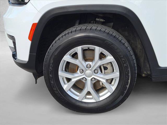 Used 2023 Jeep Grand Cherokee L Limited AWD/4WD image 21
