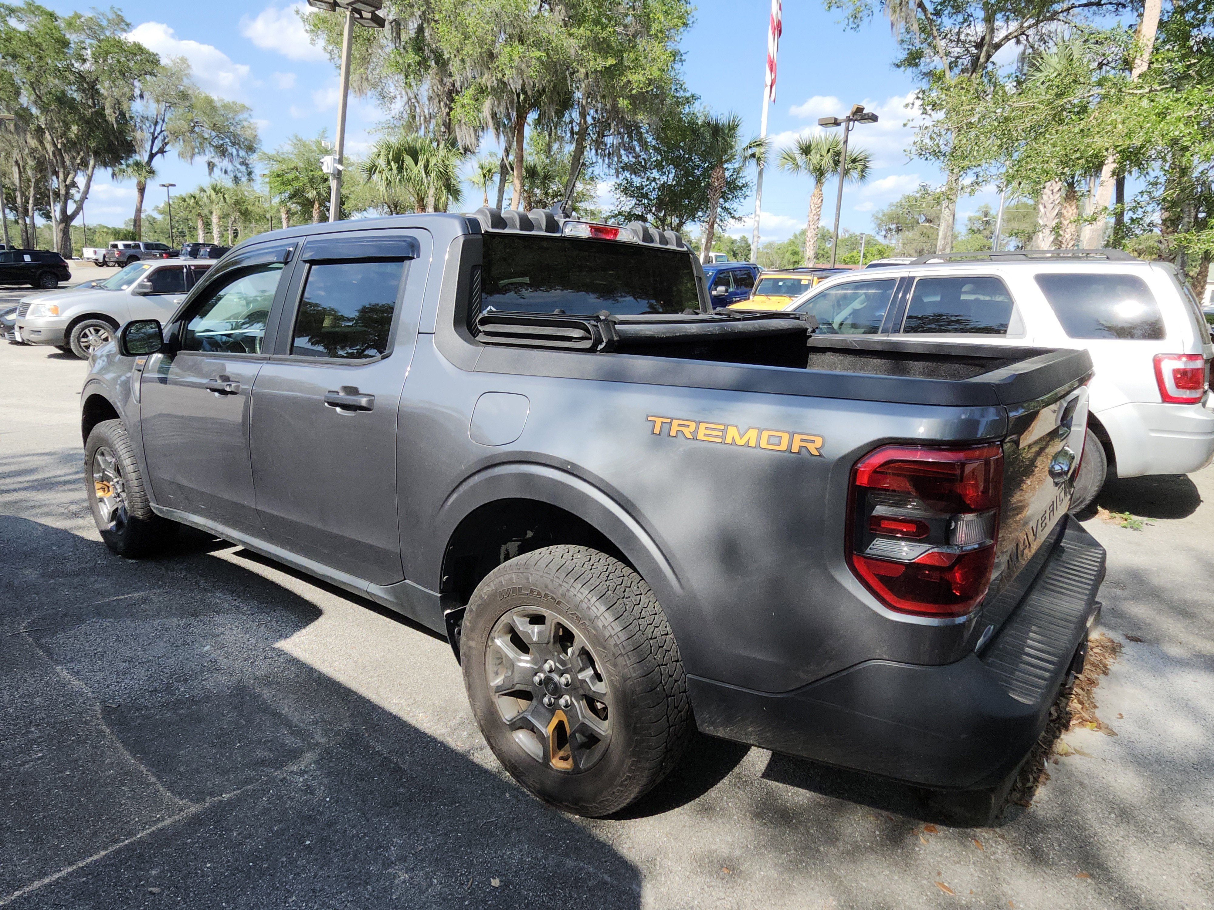 Certified 2024 Ford Maverick Tremor w/ Tremor Off-Road Package AWD/4WD image 2