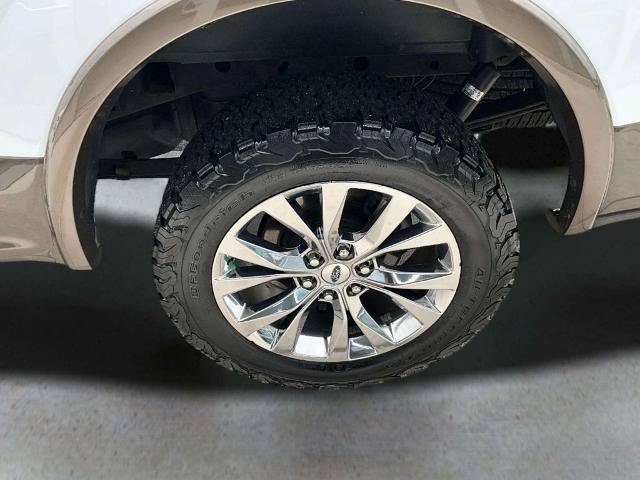 Certified 2017 Ford F150 Lariat w/ Equipment Group 502A Luxury AWD/4WD image 30