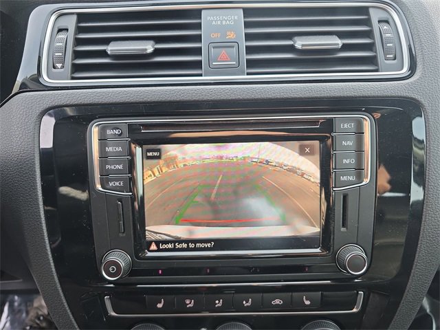 Used 2017 Volkswagen Jetta SEL image 17