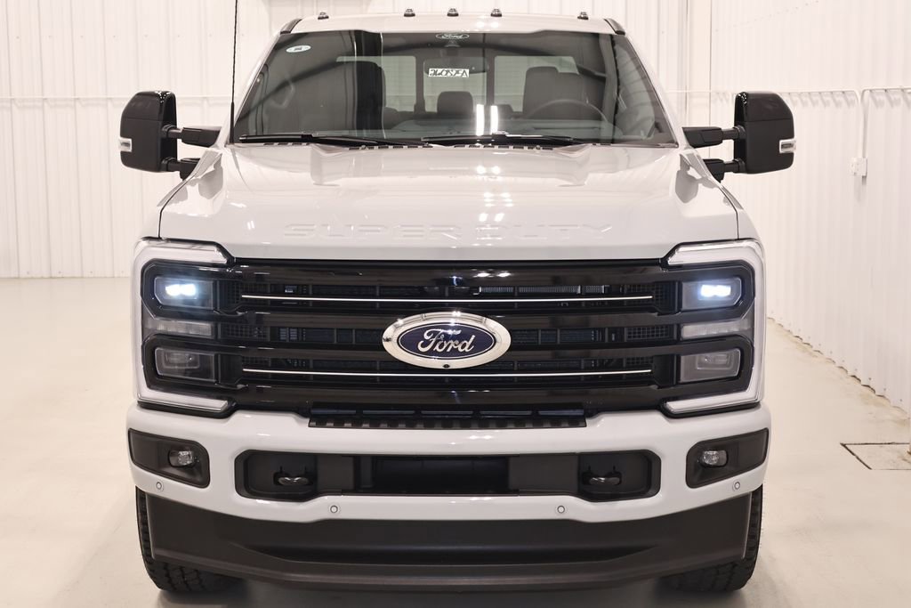 Certified 2025 Ford F350 4x4 Crew Cab Super Duty image 5