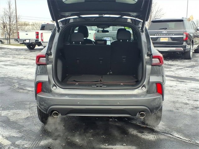 Certified 2023 Ford Escape ST-Line Select w/ Tech Pack #1 image 7