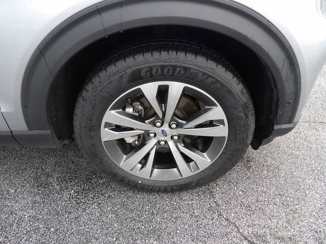 Certified 2020 Ford Explorer Platinum w/ Premium Technology Package image 12