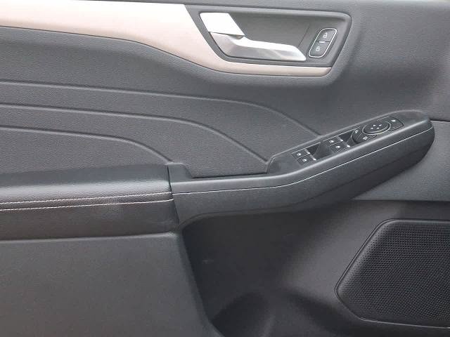 Certified 2022 Ford Escape SEL AWD/4WD image 16