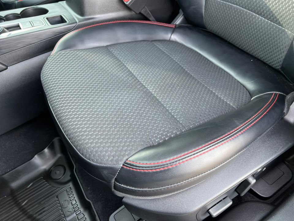 Certified 2023 Ford Escape ST-Line w/ Tech Pack #1 image 16