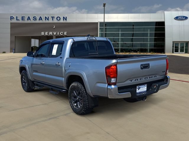 Used 2023 Toyota Tacoma SR5 RWD image 3