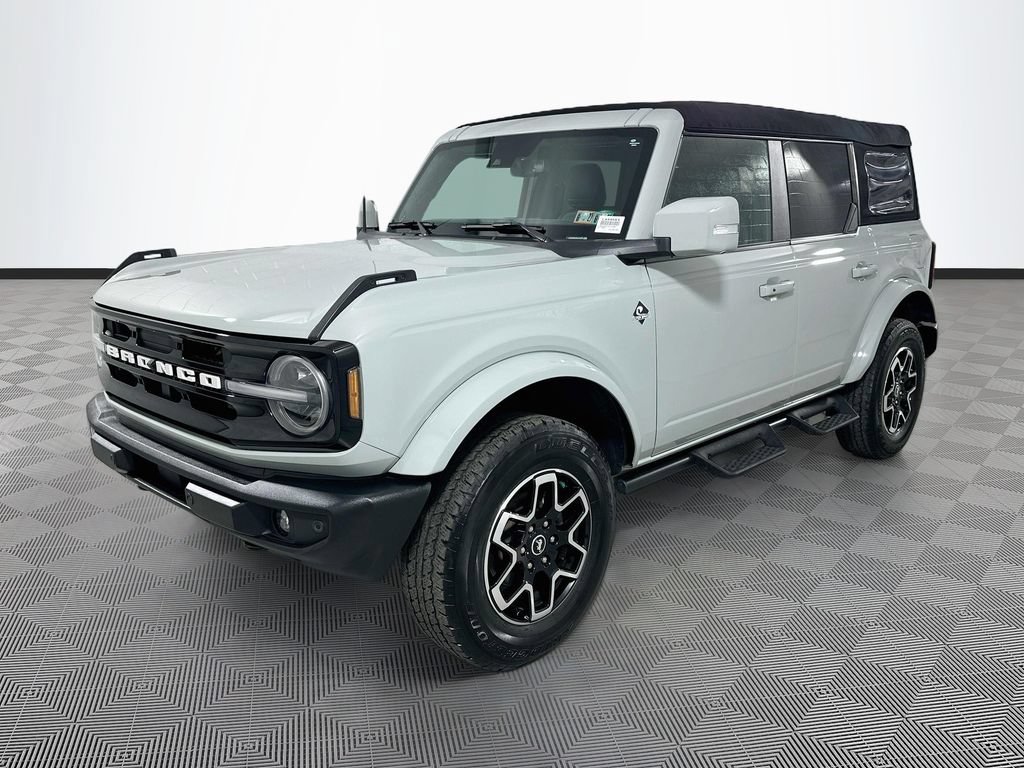 Certified 2024 Ford Bronco Outer Banks AWD/4WD image 3