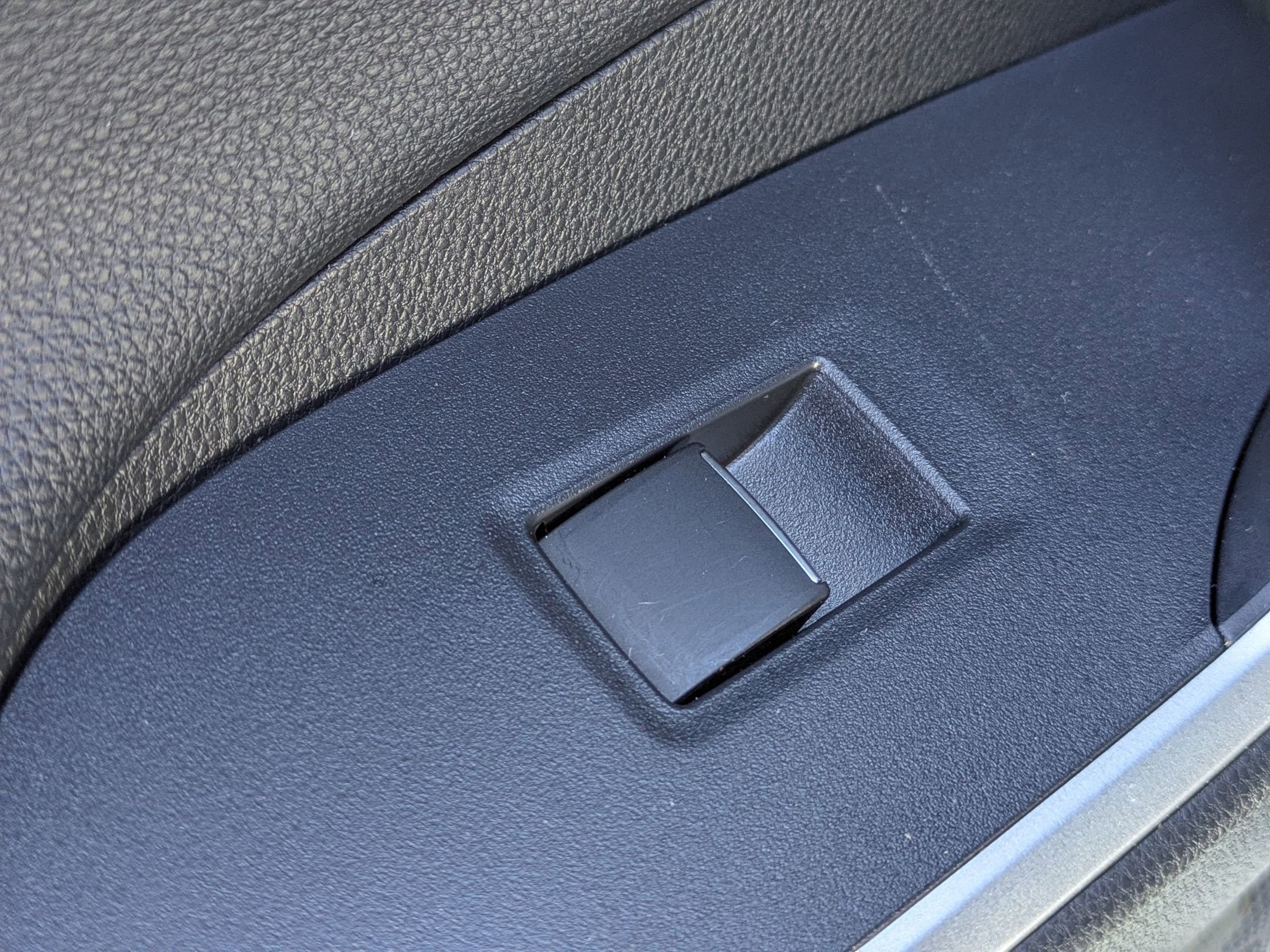 Used 2020 Toyota RAV4 XSE w/ XSE Grade Weather Package AWD/4WD image 26