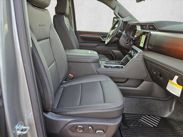 Used 2025 GMC Sierra 3500 Denali w/ Denali Reserve Package AWD/4WD image 19