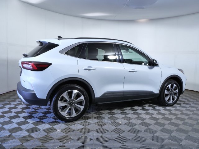 Certified 2025 Ford Escape Platinum AWD/4WD image 6