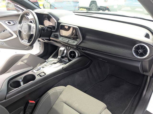 Used 2017 Chevrolet Camaro SS RWD image 26