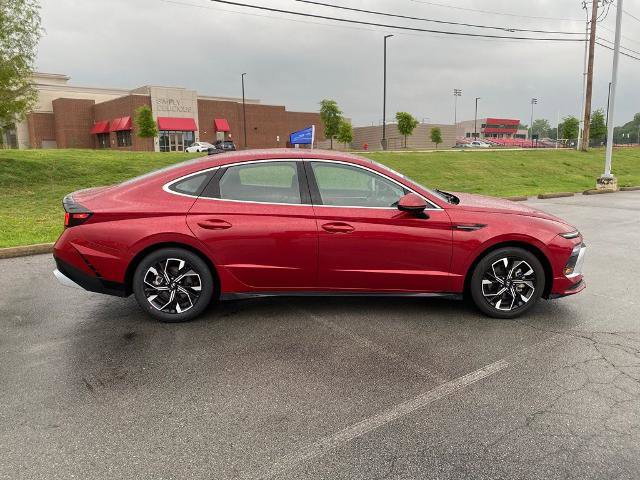 Used 2024 Hyundai Sonata SEL FWD image 8